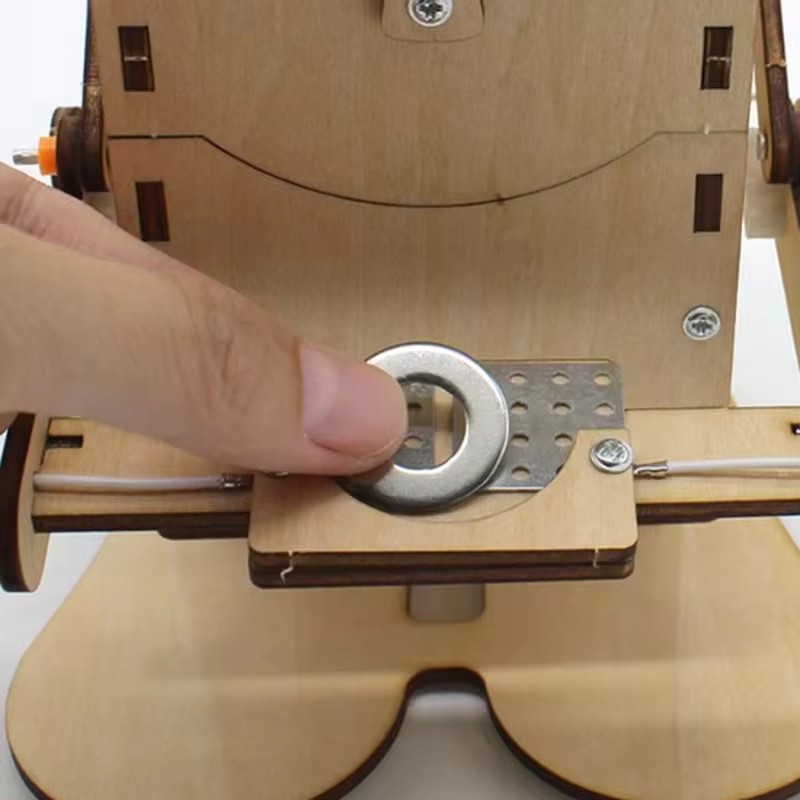 Coin Swallowing Eating Robot M - Science Robot reseña y precio